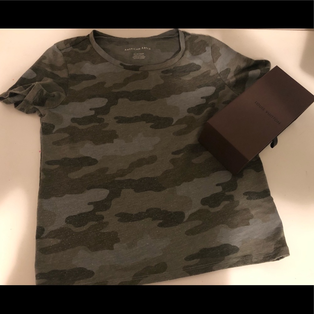 American Eagle- Cute Camo Tee